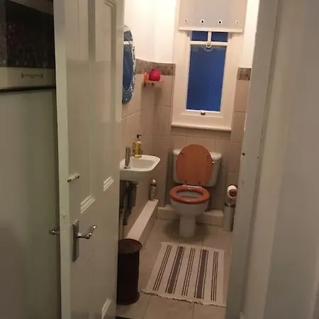 Spacious Flat In West Kensington Лондон Экстерьер фото